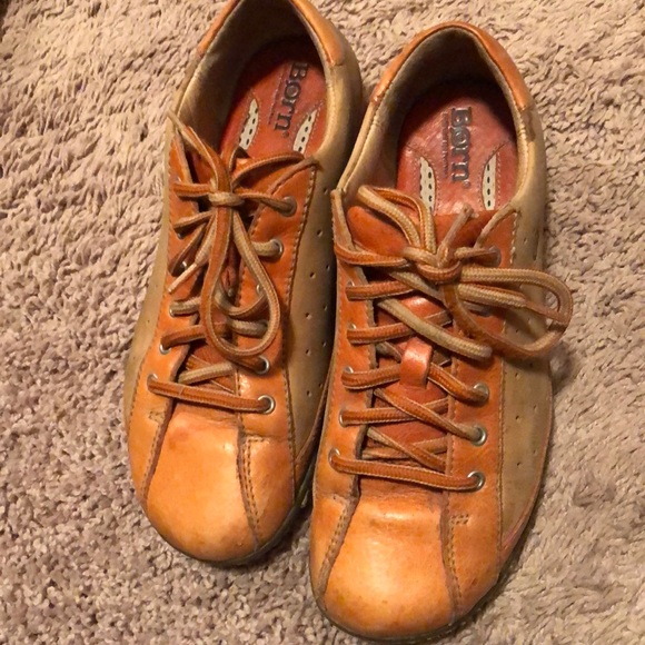 Cute comfortable Orange & brown leather shoe. - Picture 3 of 4